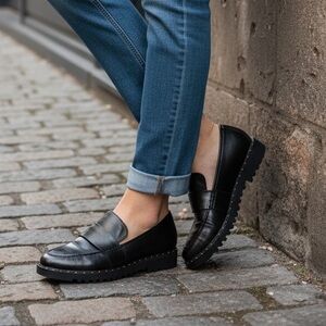 Halogen Haemilystud Black Leather Studded Loafers in size 8